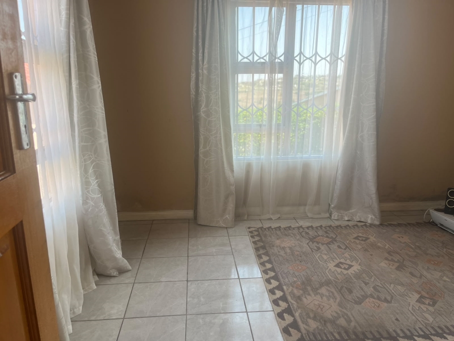 To Let 1 Bedroom Property for Rent in Northcrest Eastern Cape